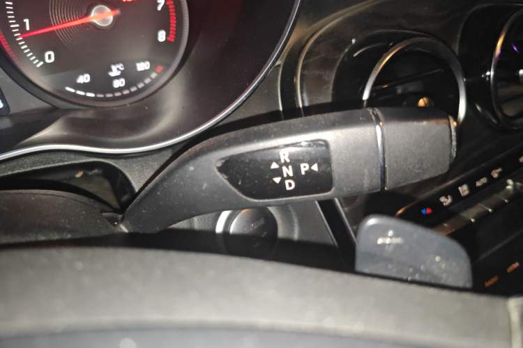 Used Mercedes-Benz C-Class 2017 C 200 L Sport Edition Gear Lever