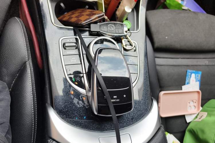 Used Mercedes-Benz C-Class 2017 C 200 Sport Edition Gear Lever