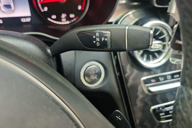 Used Mercedes-Benz C-Class 2017 Facelifted C 180 L Stylish Edition Gear Lever