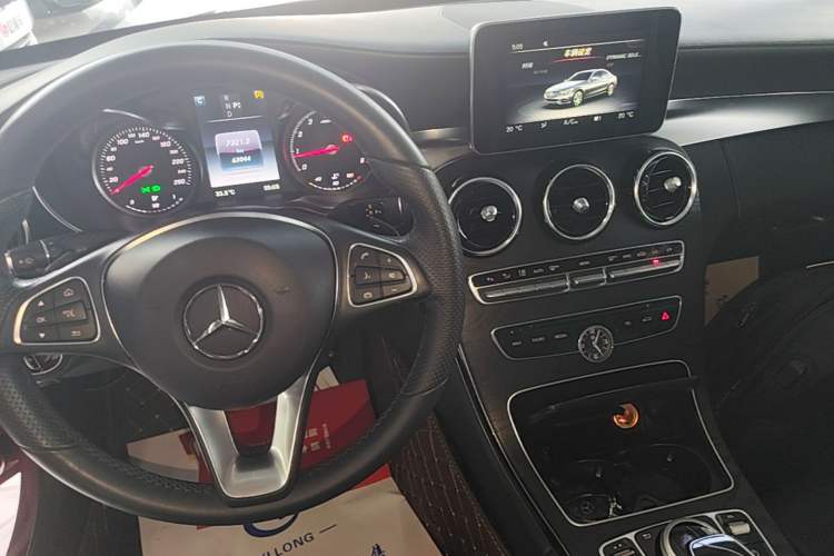 Used Mercedes-Benz C-Class 2017 C 200 L Sport Edition Gear Lever