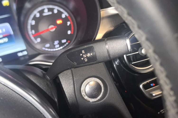 Used Mercedes-Benz C-Class 2017 C 200 4MATIC Coupe Gear Lever