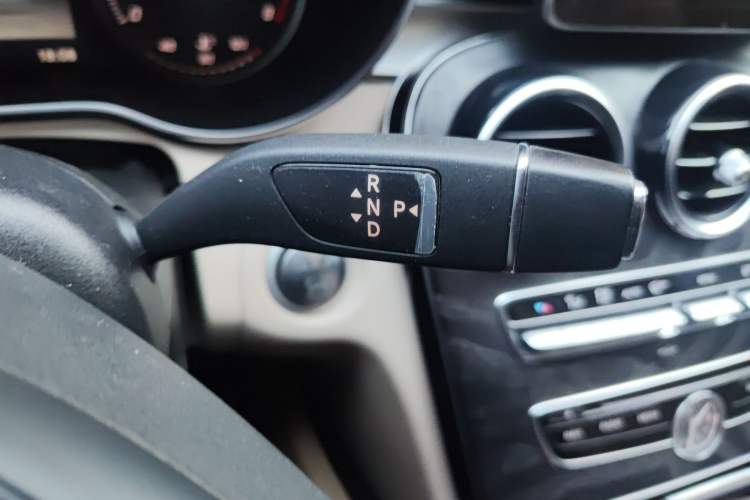 Used Mercedes-Benz C-Class 2017 C 200 L 4MATIC Sport Edition Gear Lever