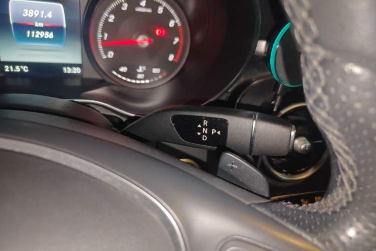 Used Mercedes-Benz C-Class 2017 Facelift C 200 L Gear Lever