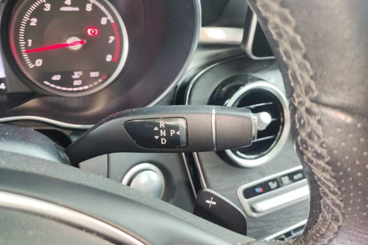 Used Mercedes-Benz C-Class 2017 Facelift C 200 L Sport Edition Gear Lever