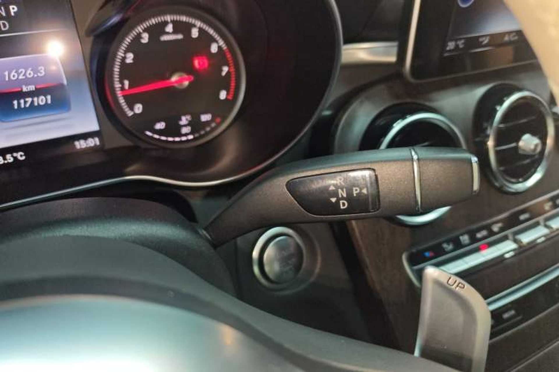 Used Mercedes-Benz C-Class 2017 C 200 Sport Edition Gear Lever