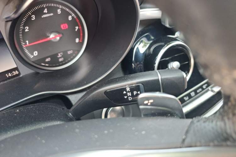 Used Mercedes-Benz C-Class 2017 C 200 Sport Edition Gear Lever