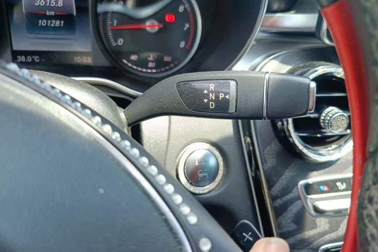 Used Mercedes-Benz C-Class 2017 Restyled C 180 L Fashion Edition Sport Version Gear Lever