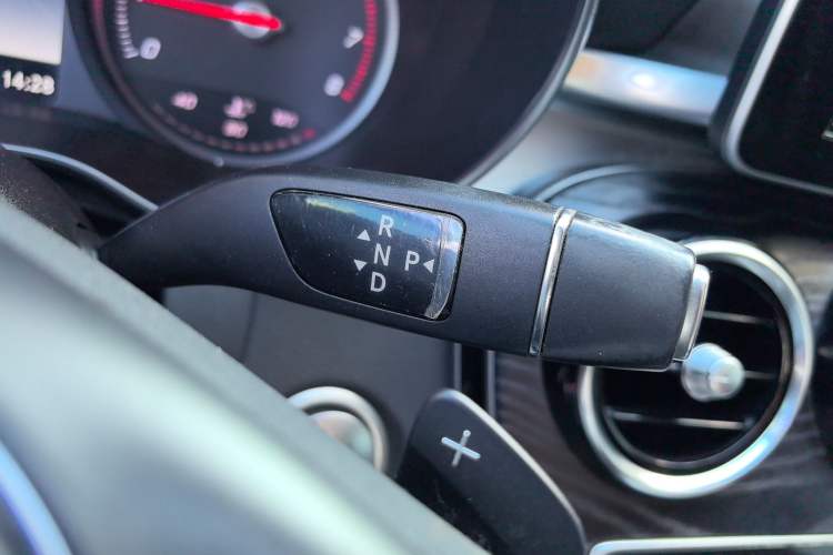 Used Mercedes-Benz C-Class 2017 C 200 L Sport Edition Gear Lever