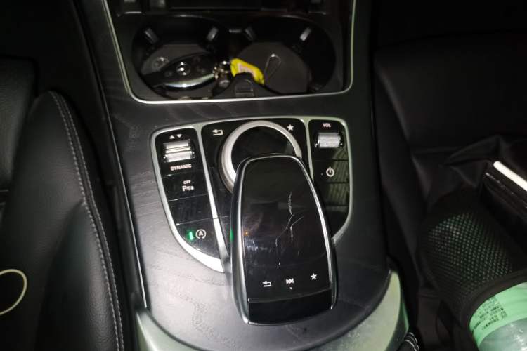 Used Mercedes-Benz C-Class 2017 C 200 station wagon Gear Lever