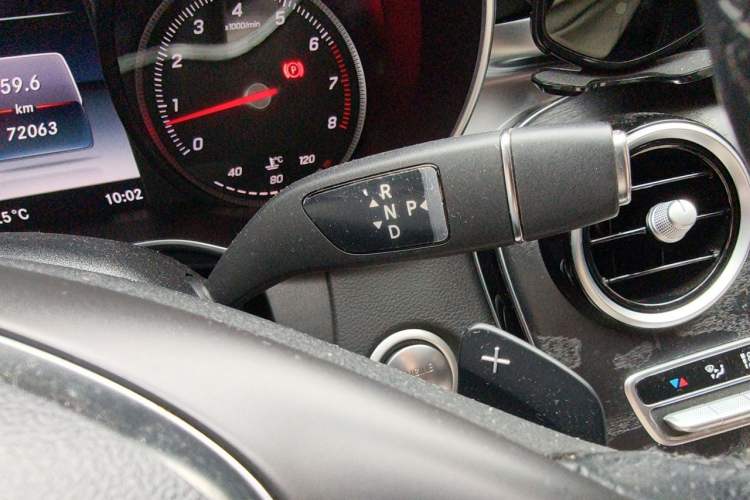 Used Mercedes-Benz C-Class 2017 Restyled C 180 L Fashion Edition Sport Version Gear Lever