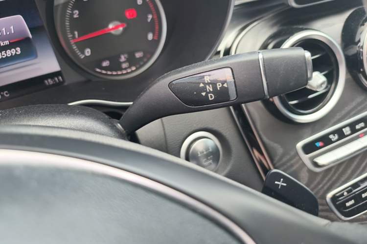 Used Mercedes-Benz C-Class 2017 Facelift C 200 L Sport Edition Gear Lever