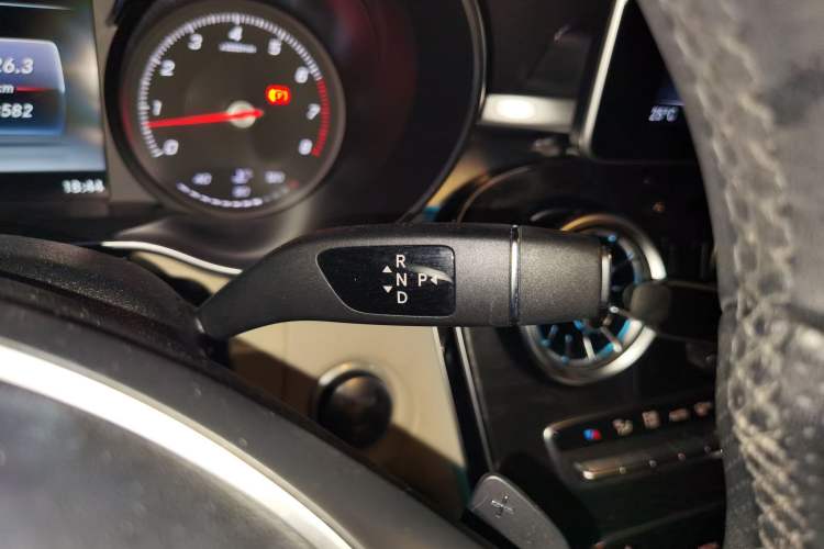 Used Mercedes-Benz C-Class 2017 Restyled C 180 L Fashion Edition Sport Version Gear Lever