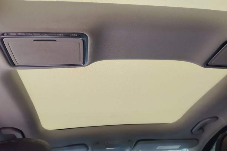 Used Mercedes-Benz C-Class 2017 C 200 L Sport Edition Headliner