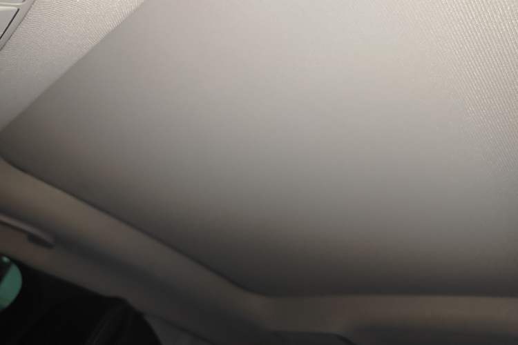 Used Mercedes-Benz C-Class 2017 Facelift C 200 L Sport Edition Headliner
