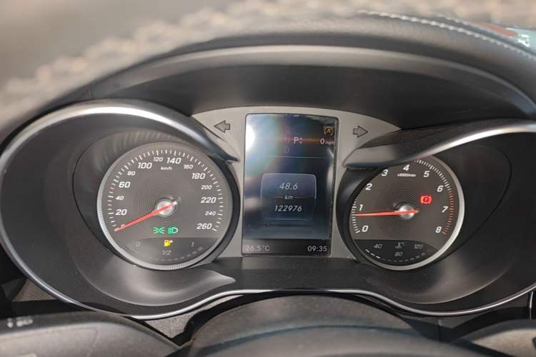 Used Mercedes-Benz C-Class 2017 C 180 L Sport Edition Instrument Cluster
