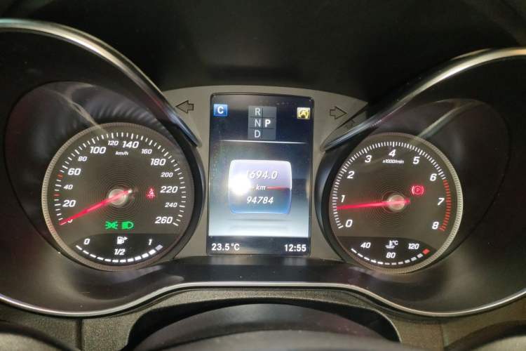 Used Mercedes-Benz C-Class 2017 Restyled C 200 Sport Edition Instrument Cluster