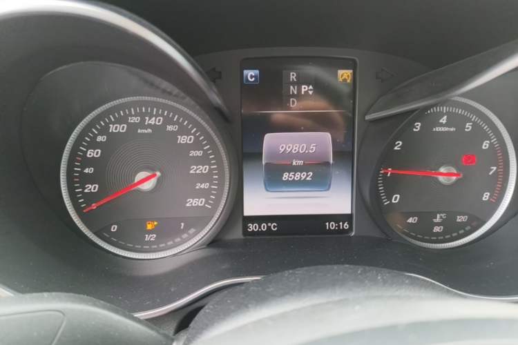 Used Mercedes-Benz C-Class 2017 Facelift C 200 L Sport Edition Instrument Cluster