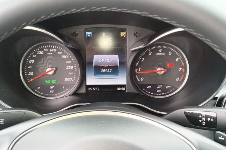 Used Mercedes-Benz C-Class 2017 C 180 L Sport Edition Instrument Cluster
