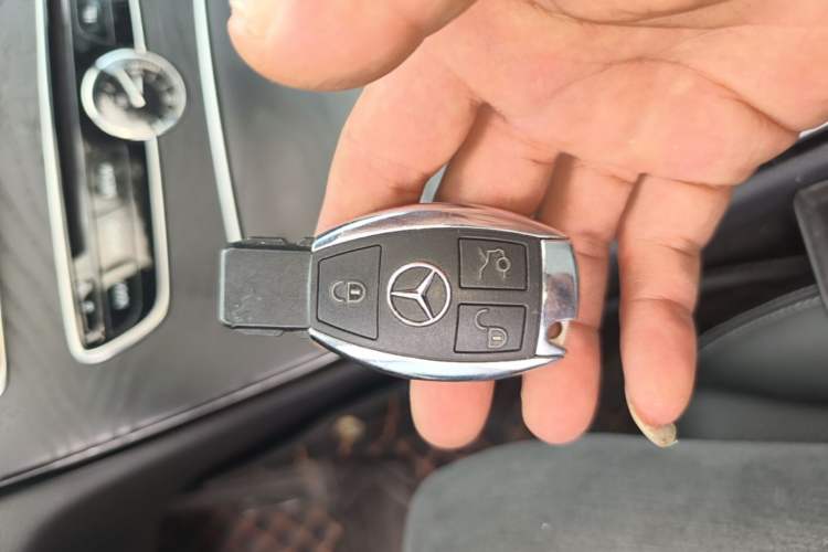 Used Mercedes-Benz C-Class 2017 Facelift C 200 L Sport Edition Interior 1
