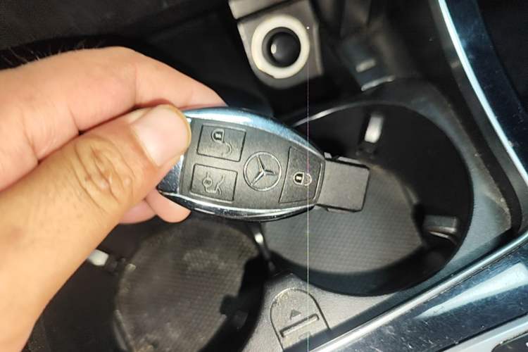 Used Mercedes-Benz C-Class 2017 Restyled C 200 Sport Edition Interior 1