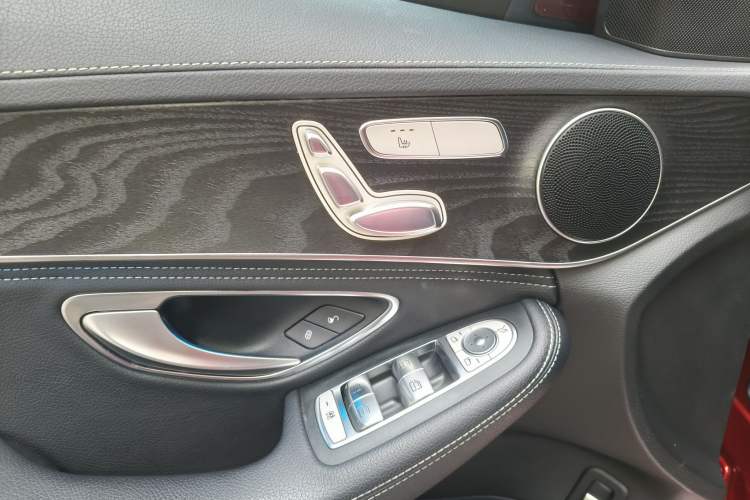 Used Mercedes-Benz C-Class 2017 C 200 L Sport Edition Interior 3