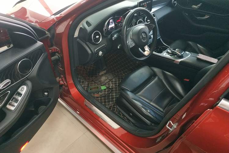 Used Mercedes-Benz C-Class 2017 Restyled C 180 L Fashion Edition Sport Version Interior 3