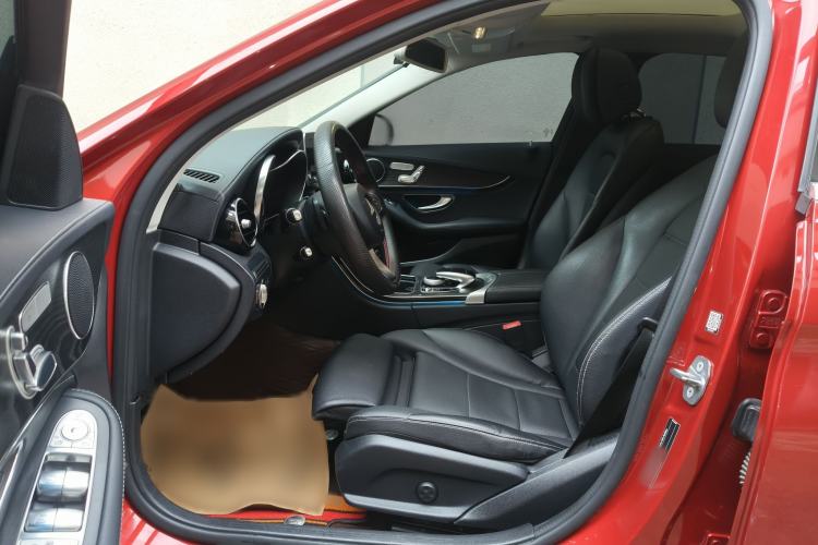 Used Mercedes-Benz C-Class 2017 C 200 L Sport Edition Interior 4