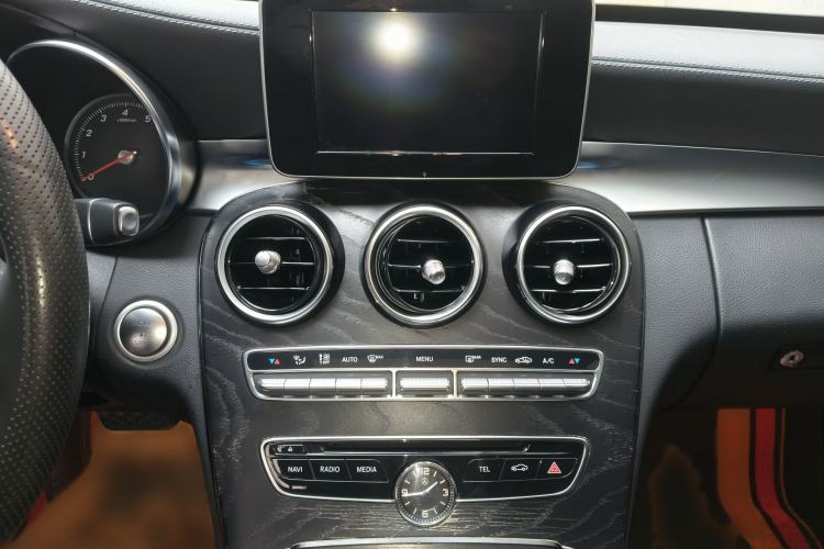 Used Mercedes-Benz C-Class 2017 C 200 L Sport Edition Interior 6