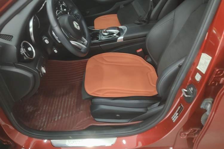 Used Mercedes-Benz C-Class 2017 Restyled C 200 Sport Edition Left Front Seat