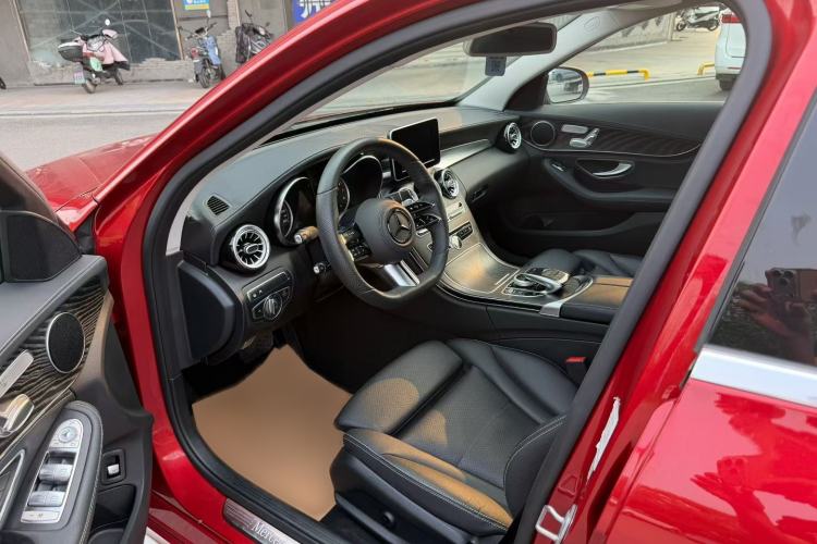 Used Mercedes-Benz C-Class 2017 Facelift C 200 L Sport Edition Left Front Seat