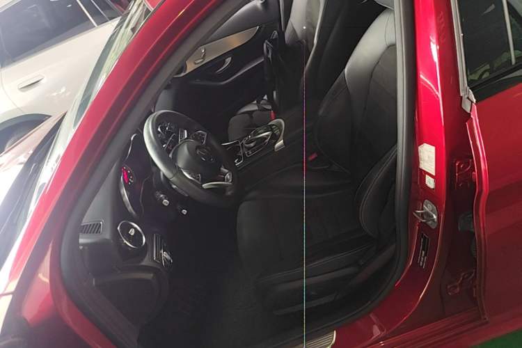 Used Mercedes-Benz C-Class 2017 Restyled C 200 Sport Edition Left Front Seat