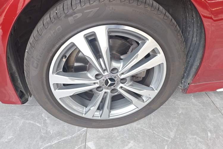 Used Mercedes-Benz C-Class 2017 Facelift C 200 L Sport Edition Left Front Wheel Hub
