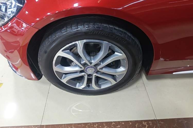 Used Mercedes-Benz C-Class 2017 C 180 L Sport Edition Left Front Wheel Hub