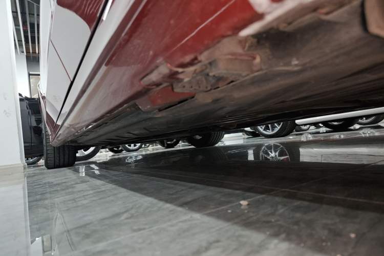 Used Mercedes-Benz C-Class 2017 C 200 Sport Edition Left Side Sill