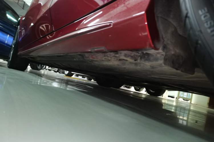 Used Mercedes-Benz C-Class 2017 C 200 station wagon Left Side Sill