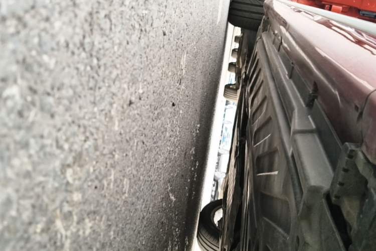 Used Mercedes-Benz C-Class 2017 C 180 L Sport Edition Left Side Sill