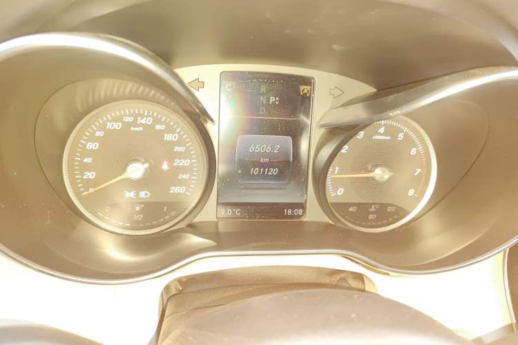 Used Mercedes-Benz C-Class 2017 C 200 L 4MATIC Sport Edition Odometer Close Up