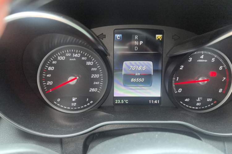 Used Mercedes-Benz C-Class 2017 C 200 Sport Edition Odometer Close Up