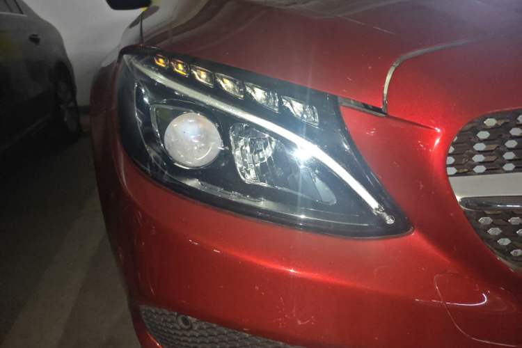 Used Mercedes-Benz C-Class 2017 C 200 L Sport Edition Right Front Headlight