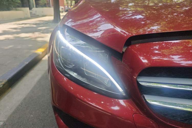 Used Mercedes-Benz C-Class 2017 Facelifted C 180 L Stylish Edition Right Front Headlight