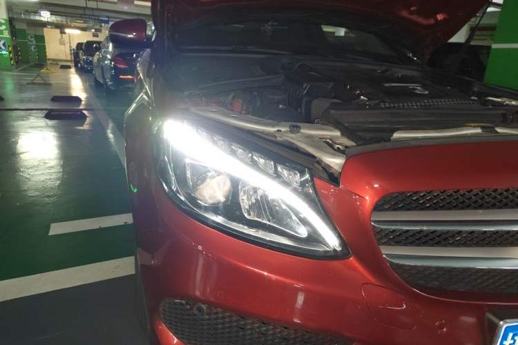 Used Mercedes-Benz C-Class 2017 Facelift C 200 L Sport Edition Right Front Headlight