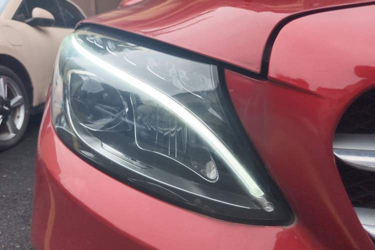 Used Mercedes-Benz C-Class 2017 Restyled C 180 L Fashion Edition Sport Version Right Front Headlight