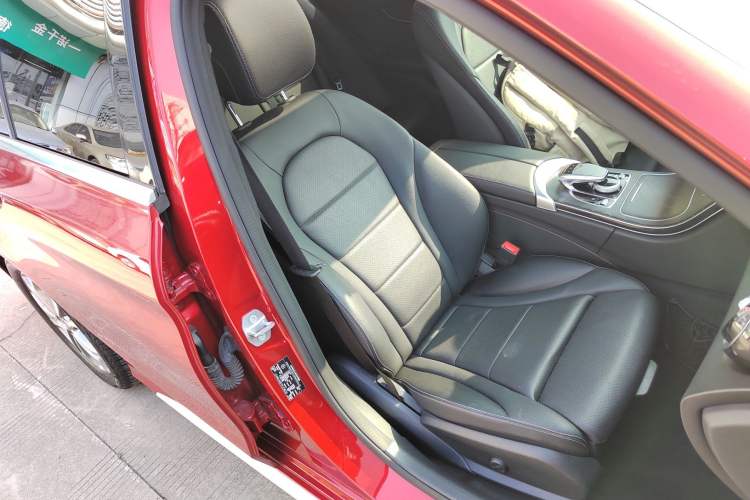 Used Mercedes-Benz C-Class 2017 Restyled C 180 L Fashion Edition Sport Version Right Front Seat