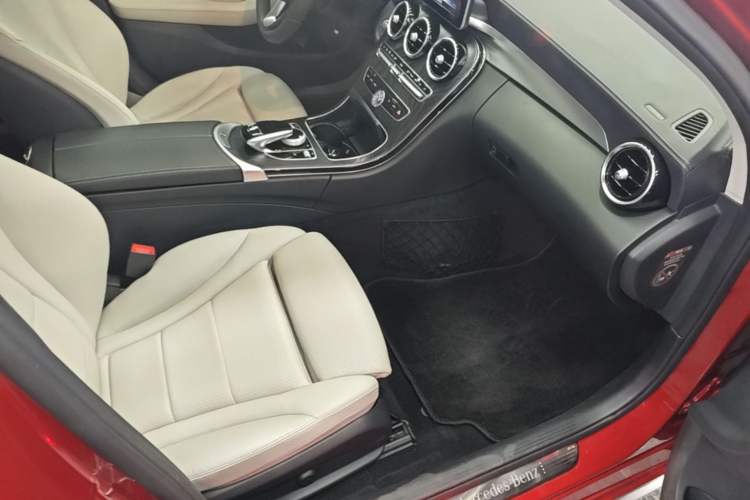 Used Mercedes-Benz C-Class 2017 C 200 L Sport Edition Right Front Seat