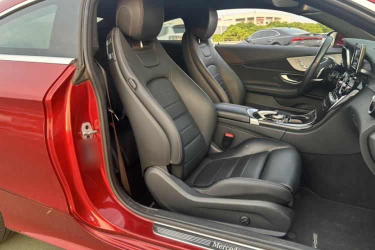 Used Mercedes-Benz C-Class 2017 C 200 4MATIC Coupe Right Front Seat