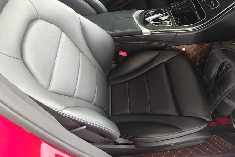 Used Mercedes-Benz C-Class 2017 C 200 L Sport Edition Right Front Seat