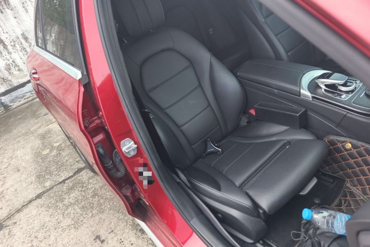 Used Mercedes-Benz C-Class 2017 Facelift C 200 L Sport Edition Right Front Seat
