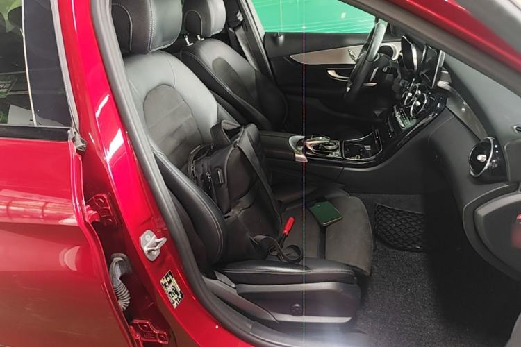 Used Mercedes-Benz C-Class 2017 Restyled C 200 Sport Edition Right Front Seat