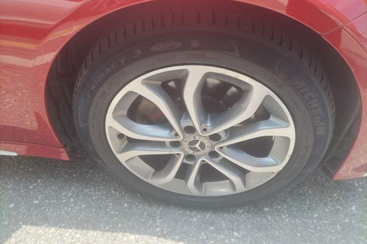 Used Mercedes-Benz C-Class 2017 Restyled C 180 L Fashion Edition Sport Version Right Front Wheel Hub