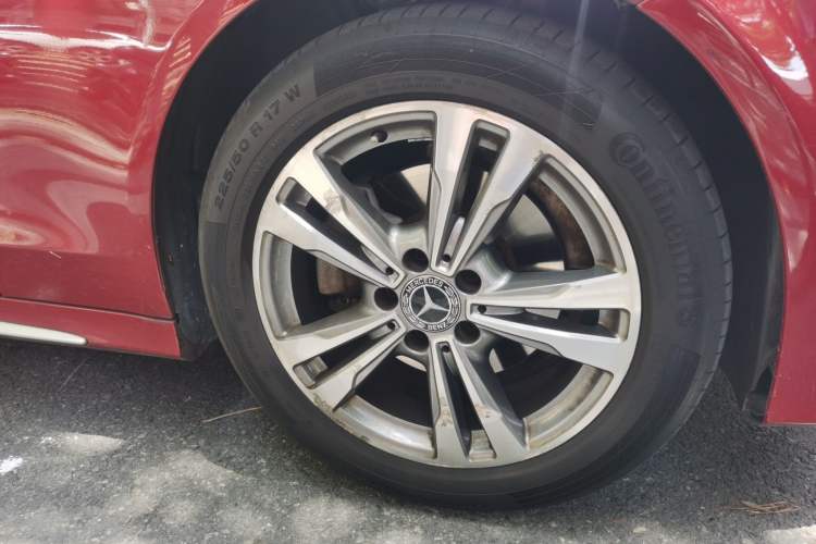 Used Mercedes-Benz C-Class 2017 Facelift C 200 L Sport Edition Right Front Wheel Hub